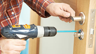 Automotive Locksmith at Medford Square, Massachusetts